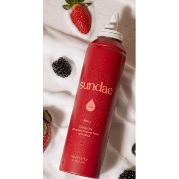 Sundae Whipped Shower Foam Exfoliating AHA Berry for All Adult Skin Types - Picture 3 of 4